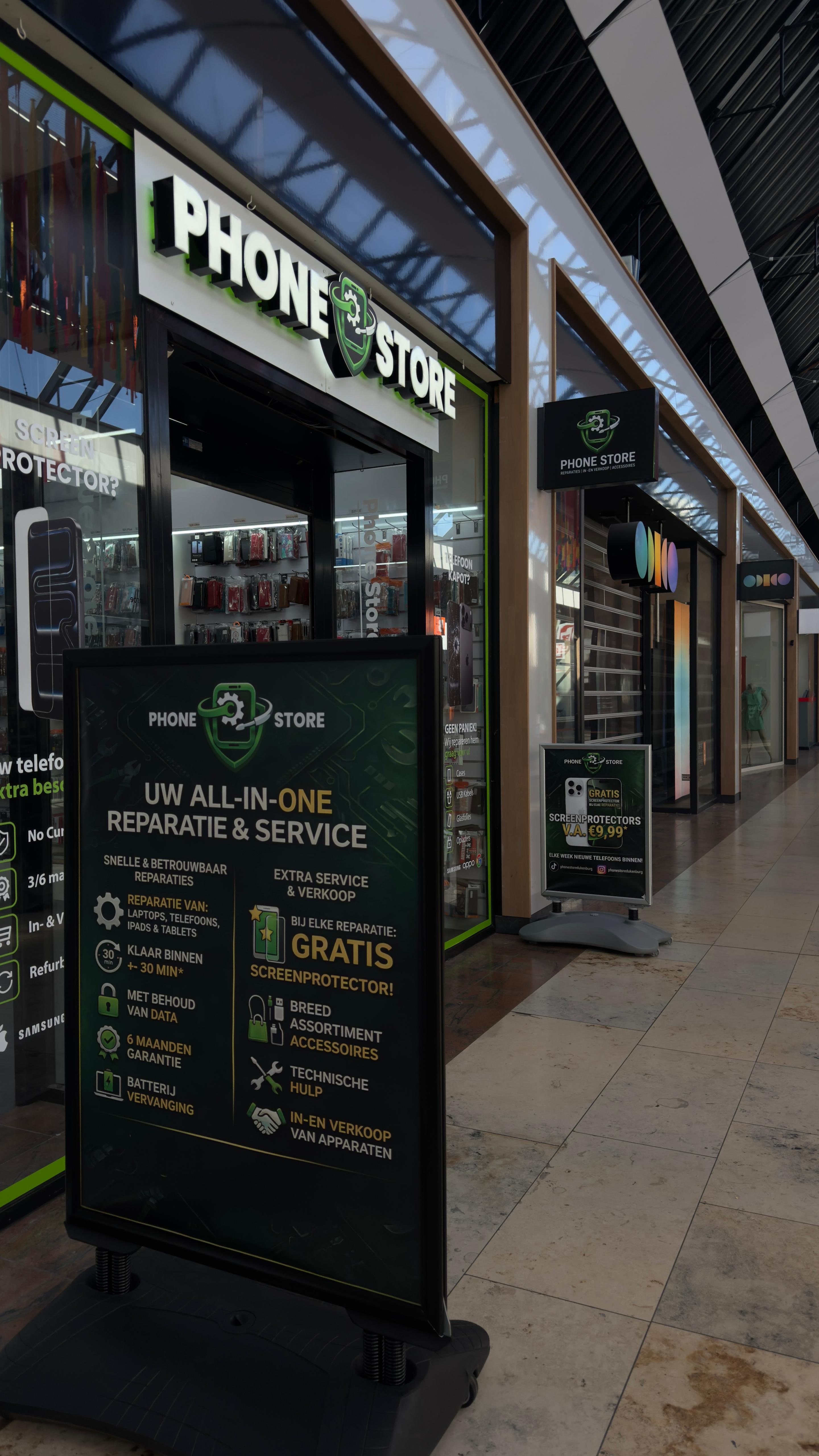 Gevel van Phone Store Dukenburg in Winkelcentrum Dukenburg, Nijmegen